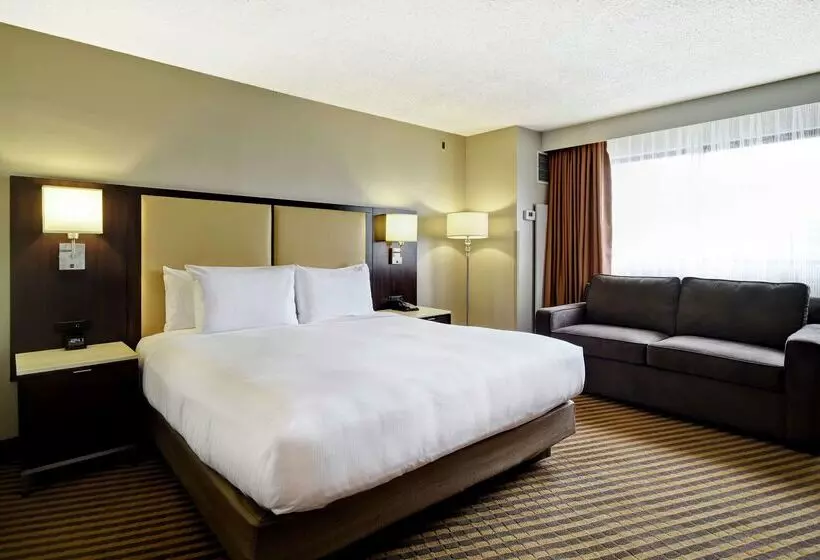 Doubletree By Hilton Hotel Pleasanton At The Club