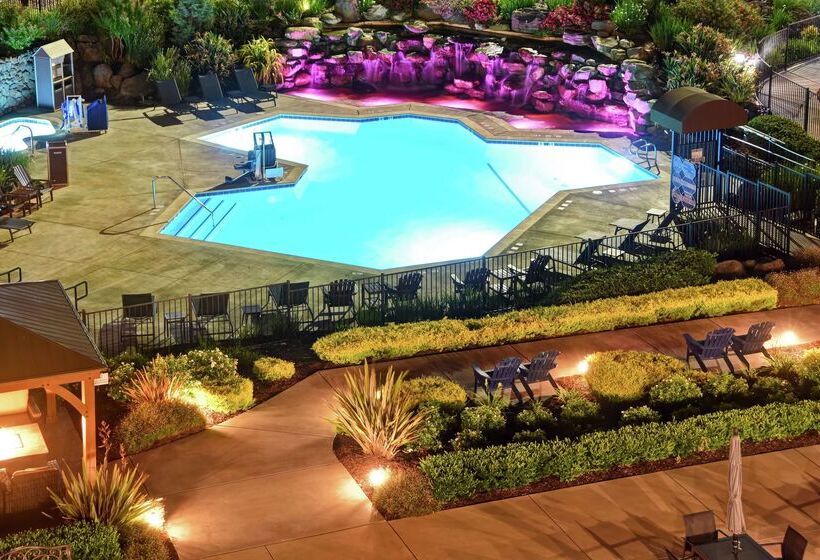 Doubletree By Hilton Hotel Pleasanton At The Club