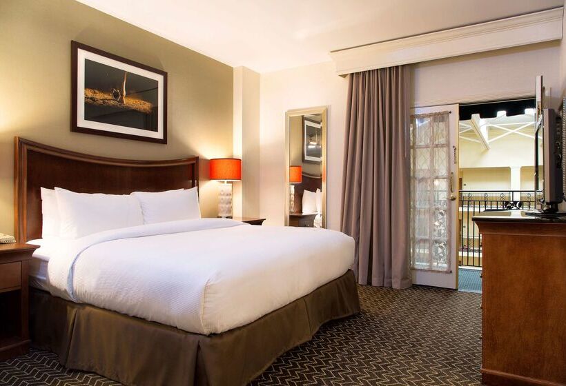 Doubletree Suites By Hilton Hotel Lexington