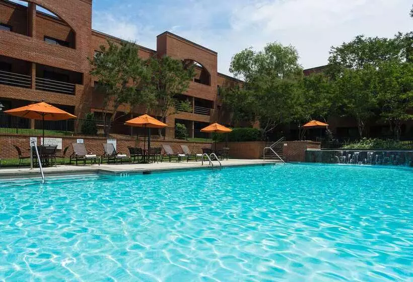 فندق Doubletree Suites By Hilton Charlotte Southpark