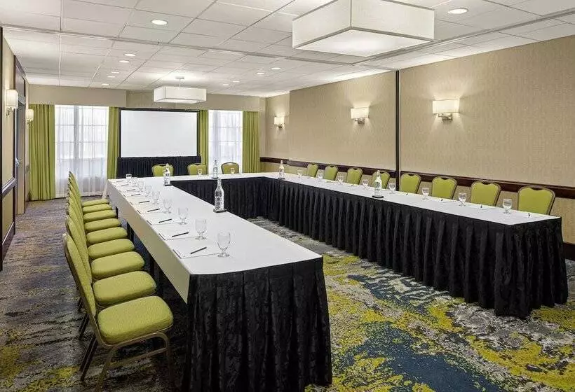 호텔 Doubletree Suites By Hilton Charlotte Southpark