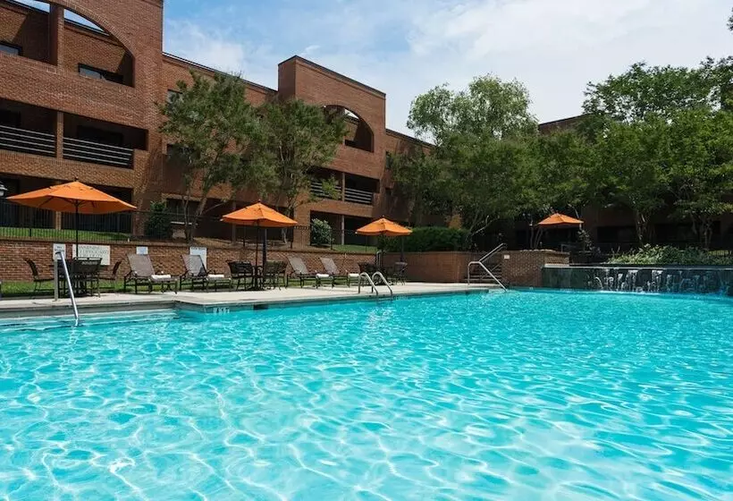 فندق Doubletree Suites By Hilton Charlotte Southpark