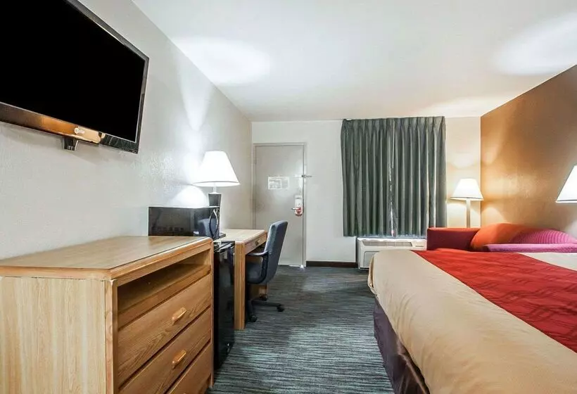 Otel Econo Lodge Inn And Suites   Jackson