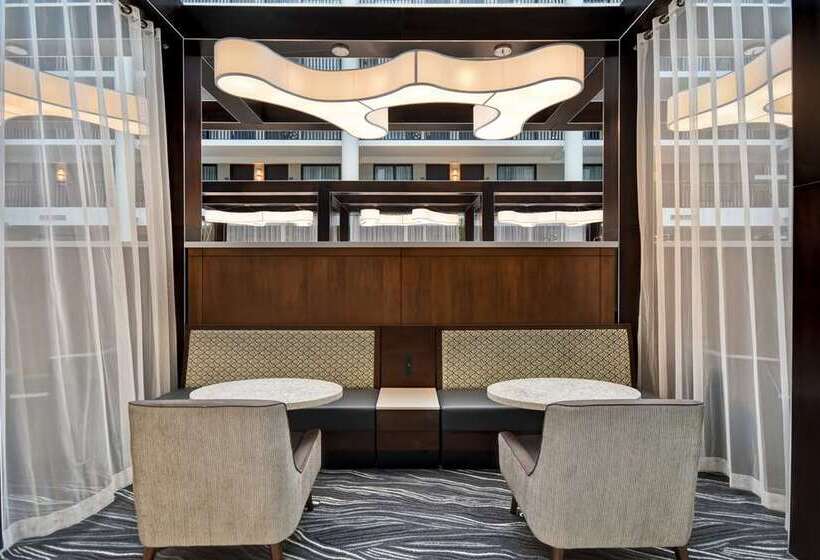 فندق Embassy Suites Syracuse