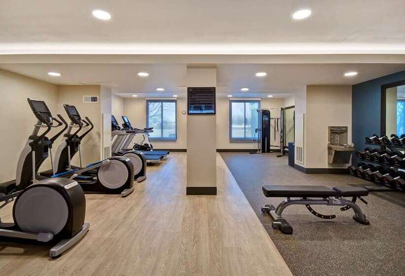 فندق Embassy Suites Syracuse