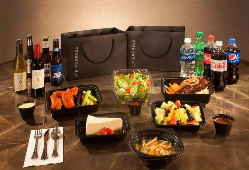 Отель Embassy Suites Syracuse