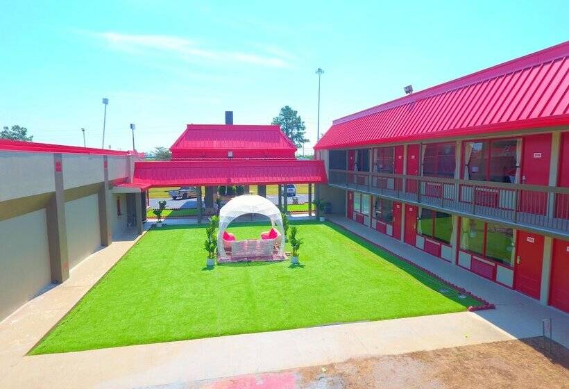 בית מלון כפרי Fairbridge Inn Express Perry