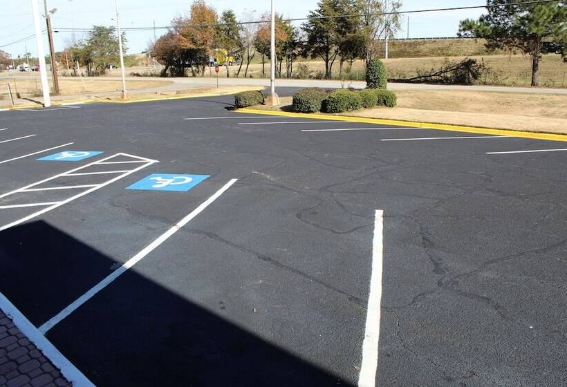 בית מלון כפרי Fairbridge Inn Express Perry