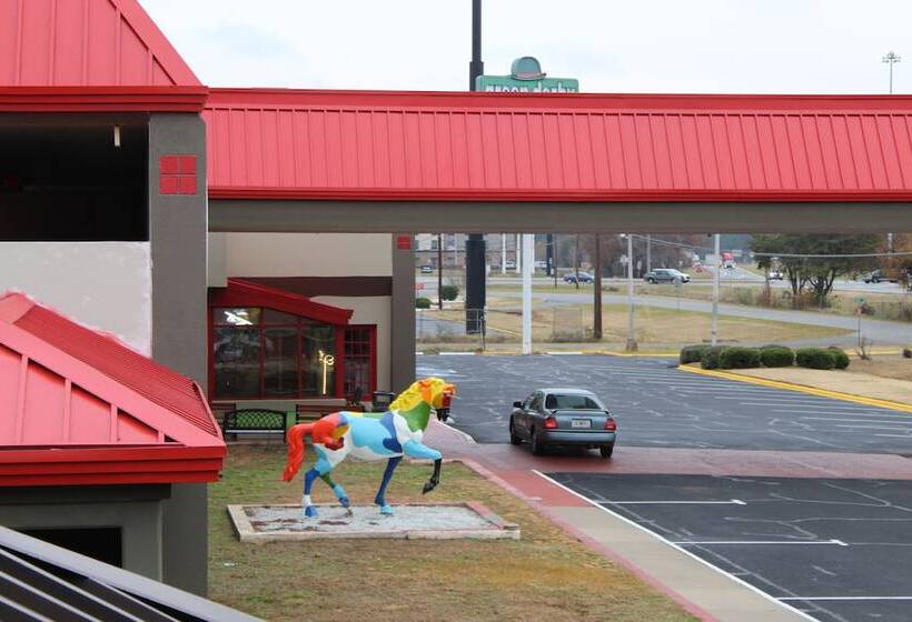 בית מלון כפרי Fairbridge Inn Express Perry