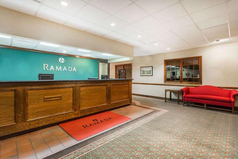 בית מלון כפרי Fairbridge Inn Express Perry