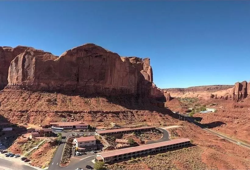 Отель Goulding's Lodge