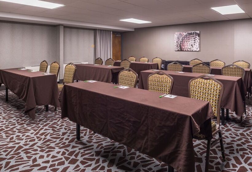 בית מלון כפרי Holiday Inn Auburn Finger Lakes Region, An Ihg