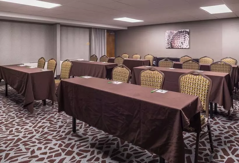 Otel Holiday Inn Auburn Finger Lakes Region, An Ihg