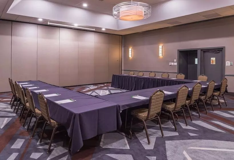 Otel Holiday Inn Auburn Finger Lakes Region, An Ihg