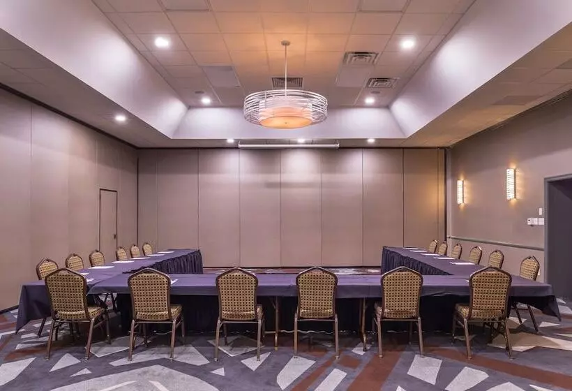 Otel Holiday Inn Auburn Finger Lakes Region, An Ihg