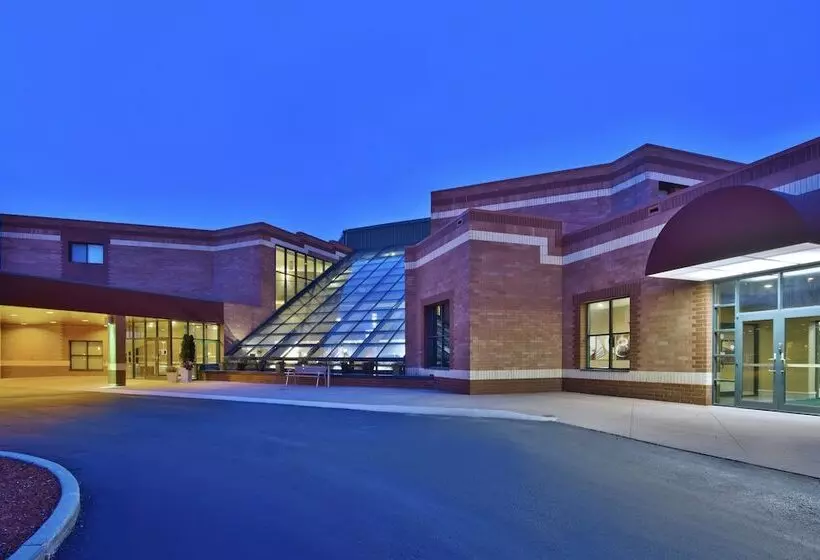 בית מלון כפרי Holiday Inn Manitowoc By Ihg