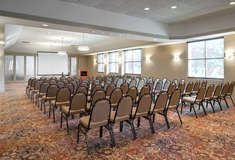 בית מלון כפרי Holiday Inn Manitowoc By Ihg