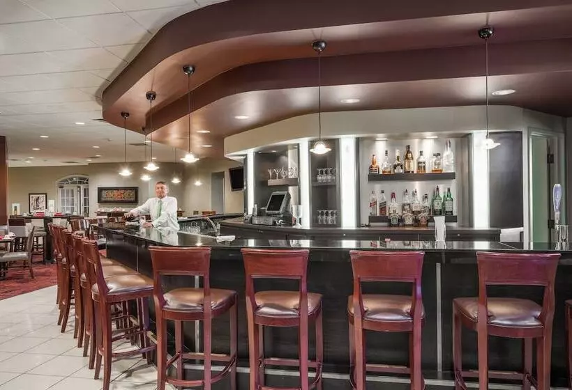 בית מלון כפרי Holiday Inn Manitowoc By Ihg