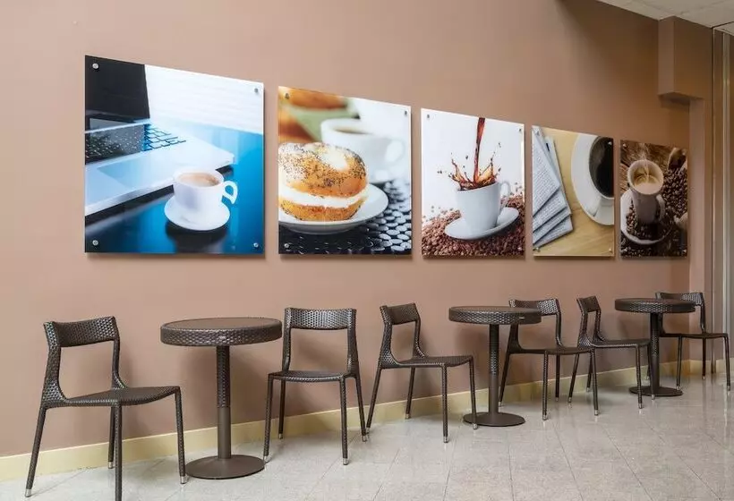 בית מלון כפרי Holiday Inn Manitowoc By Ihg