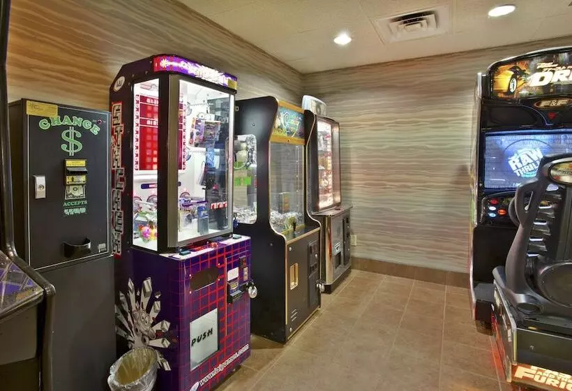 בית מלון כפרי Holiday Inn Manitowoc By Ihg