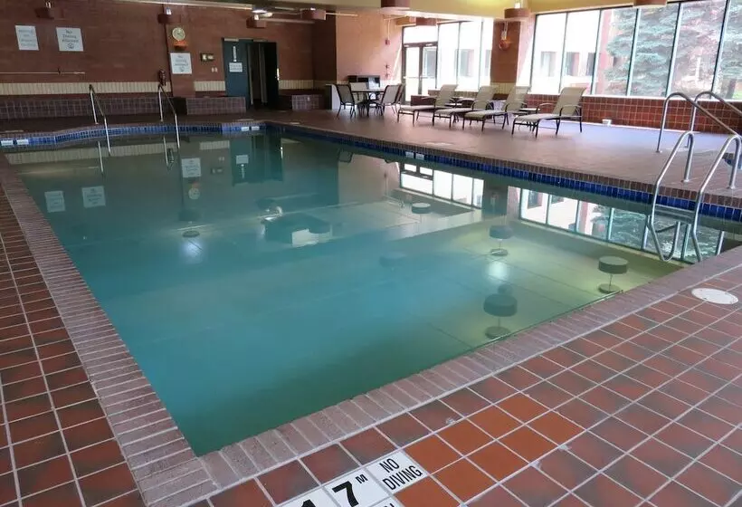 בית מלון כפרי Holiday Inn Manitowoc By Ihg