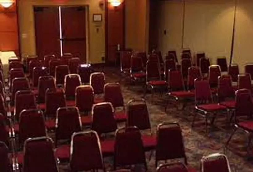 בית מלון כפרי Newburgh Inn