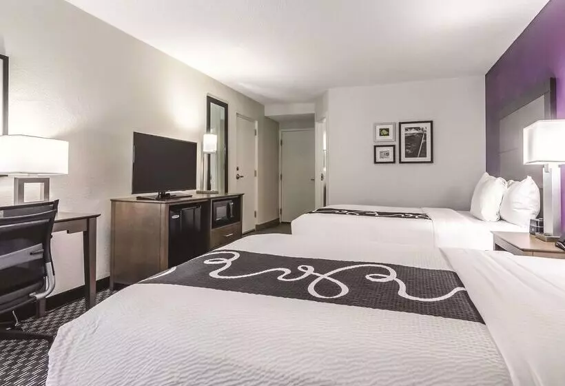 בית מלון כפרי La Quinta By Wyndham Myrtle Beach   N. Kings Hwy