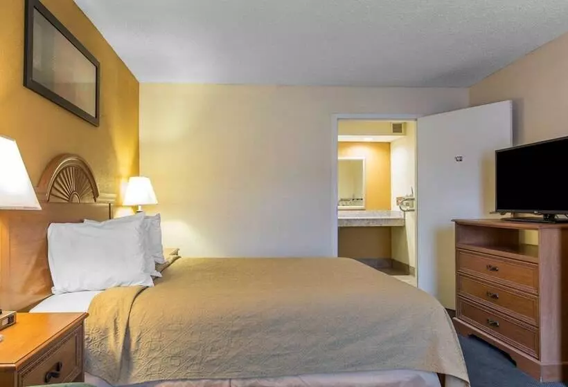 فندق Quality Inn