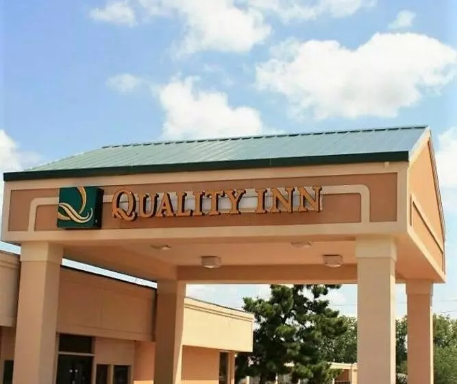 فندق Quality Inn