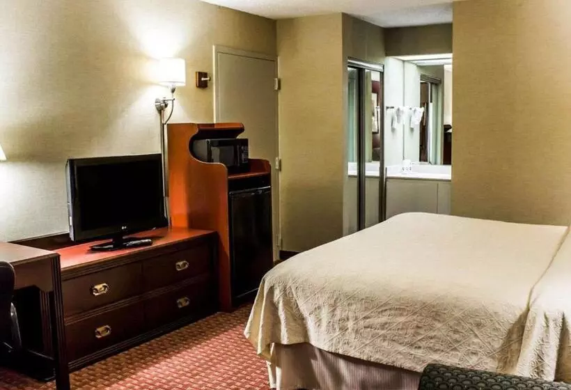 فندق Quality Inn Roanoke Near Lake Gaston