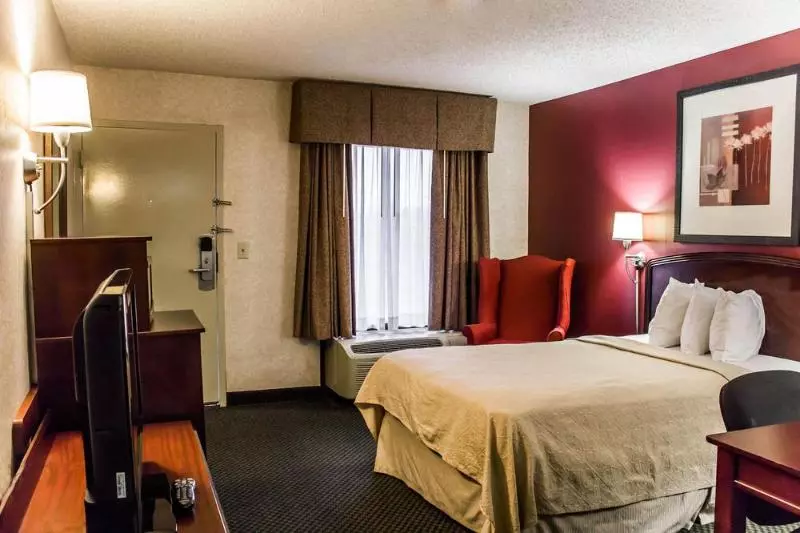 فندق Quality Inn Roanoke Near Lake Gaston