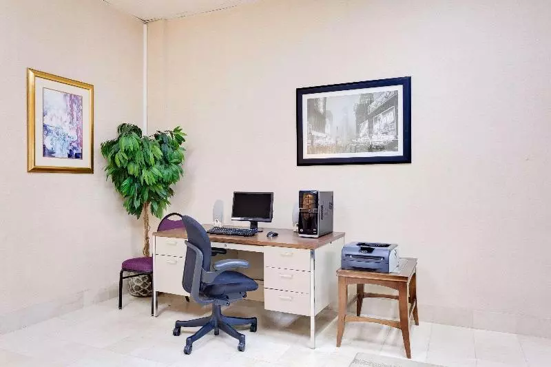 Hotel Ramada By Wyndham Fishkill