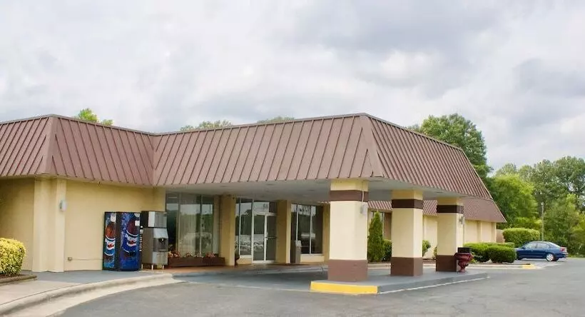 فندق Rodeway Inn