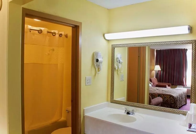 فندق Rodeway Inn