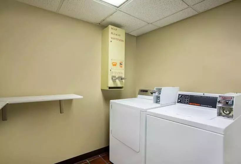 Szálloda Riverfront