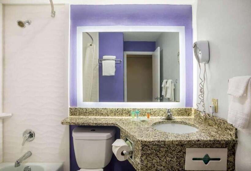 בית מלון כפרי Riverfront