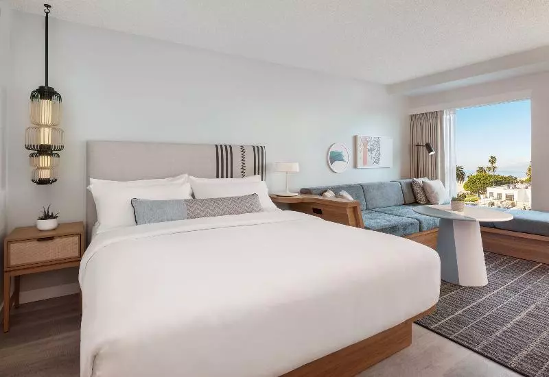 ホテル The Pierside Santa Monica