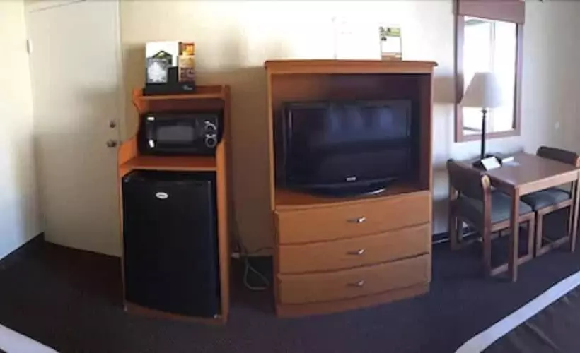 Hotel Whitten Inn University