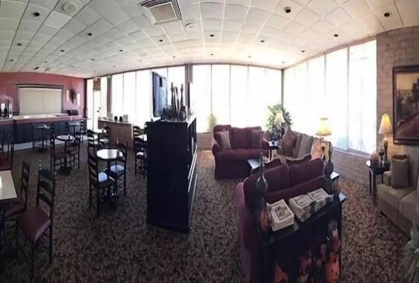 Hotel Whitten Inn University