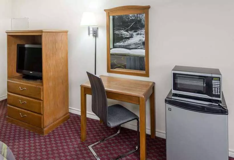 モーテル Super 8 By Wyndham Hope