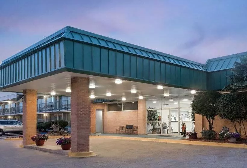 モーテル Super 8 By Wyndham Hope