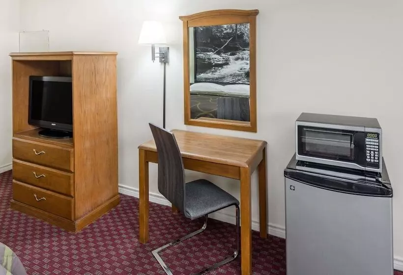 モーテル Super 8 By Wyndham Hope