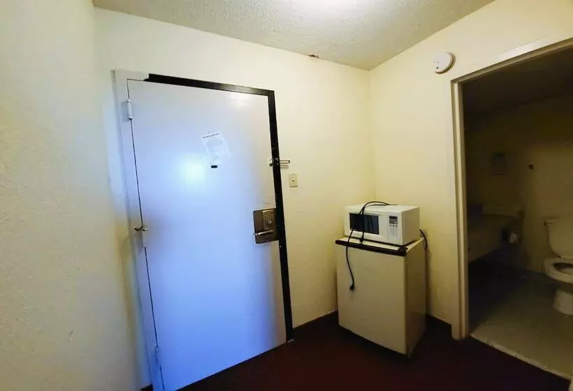 فندق على الطريق Usa Inn Junction City Near Fort Riley