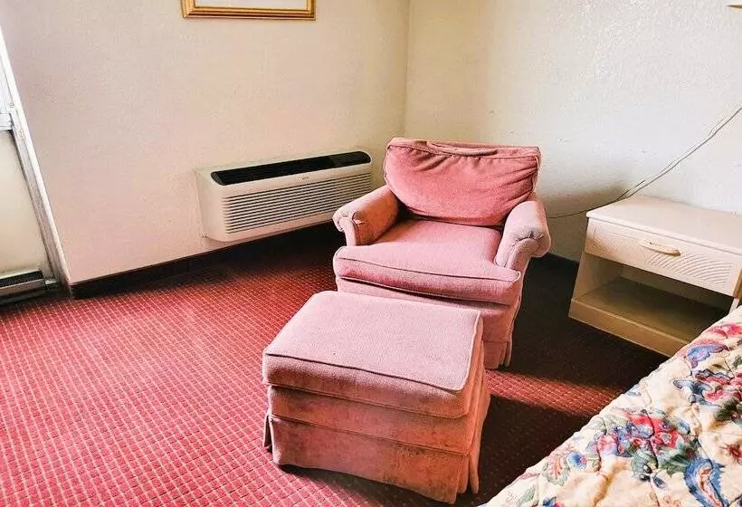 فندق على الطريق Usa Inn Junction City Near Fort Riley