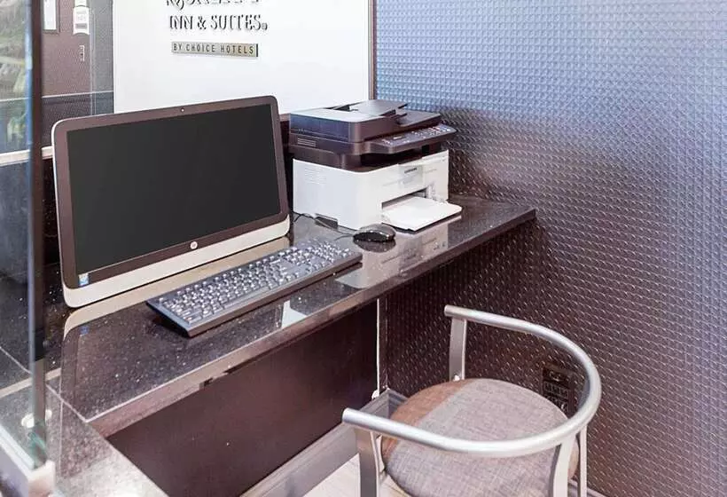 리조트 Quality Inn