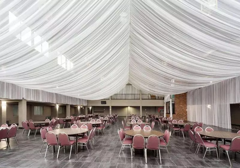 리조트 Quality Inn