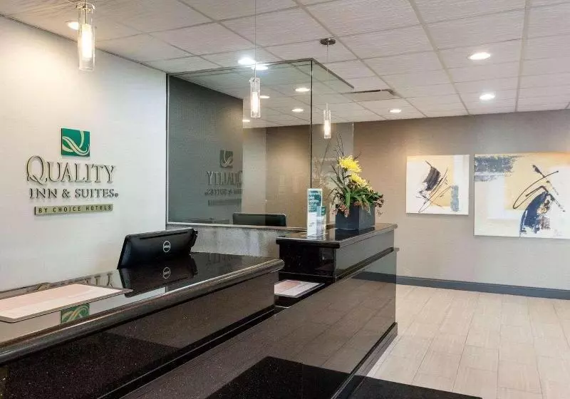 리조트 Quality Inn