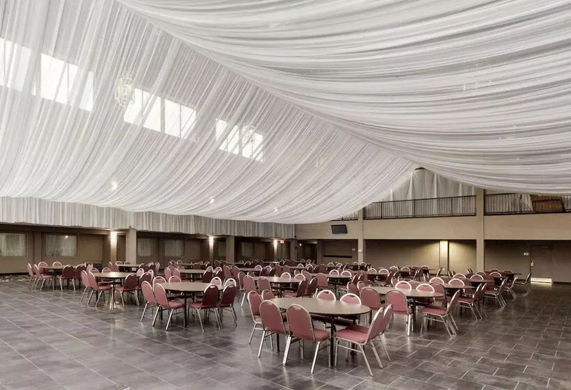 리조트 Quality Inn