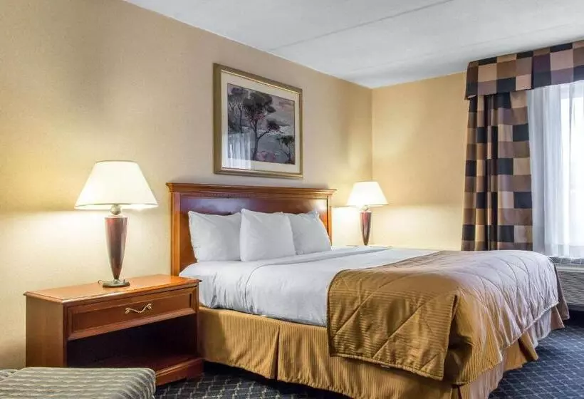 Clarion Hotel & Conference Center