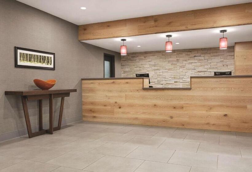 בית מלון כפרי Country Inn & Suites By Radisson, Williamsburg East Busch Gardens , Va